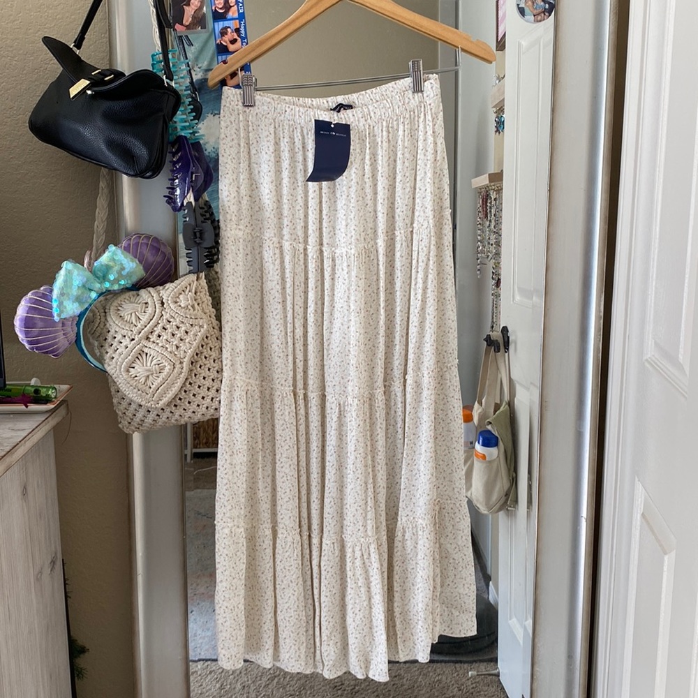 Brandy Melville floral skirt